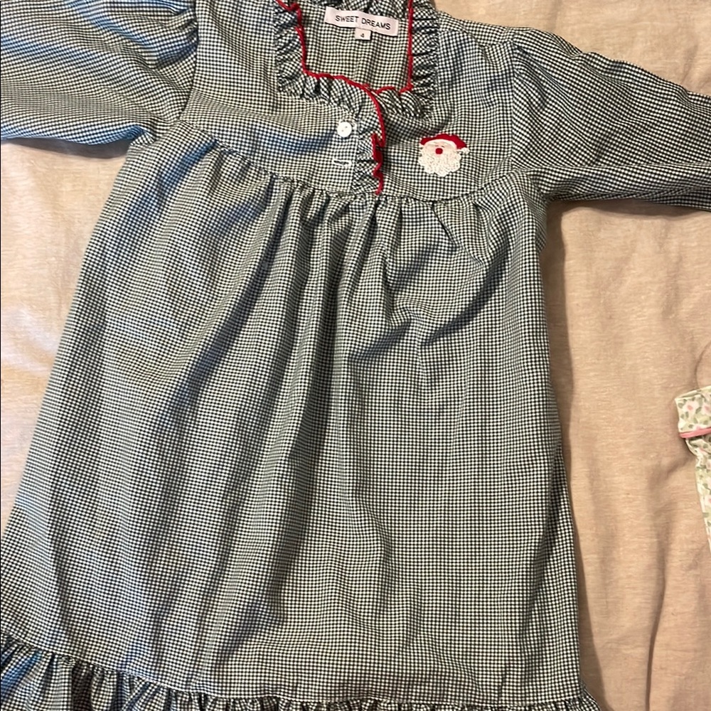 Sweet Dreams Green and White Nightgown Pajamas